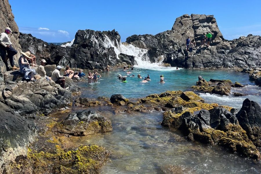 Aruba Natural Pool and Indian Cave Rugged Jeep Safari