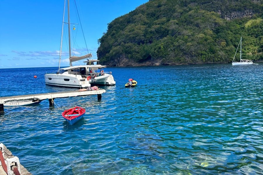 Crystal kayaking in St. Vincent – Siteseeing with Cass
